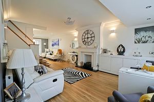 Living Room- click for photo gallery